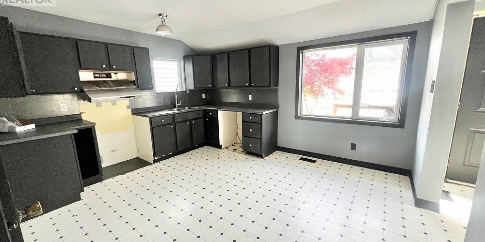 608 E 5TH AVENUE Prince Rupert Photo 8 608 E 5TH AVENUE Prince Rupert Photo 8